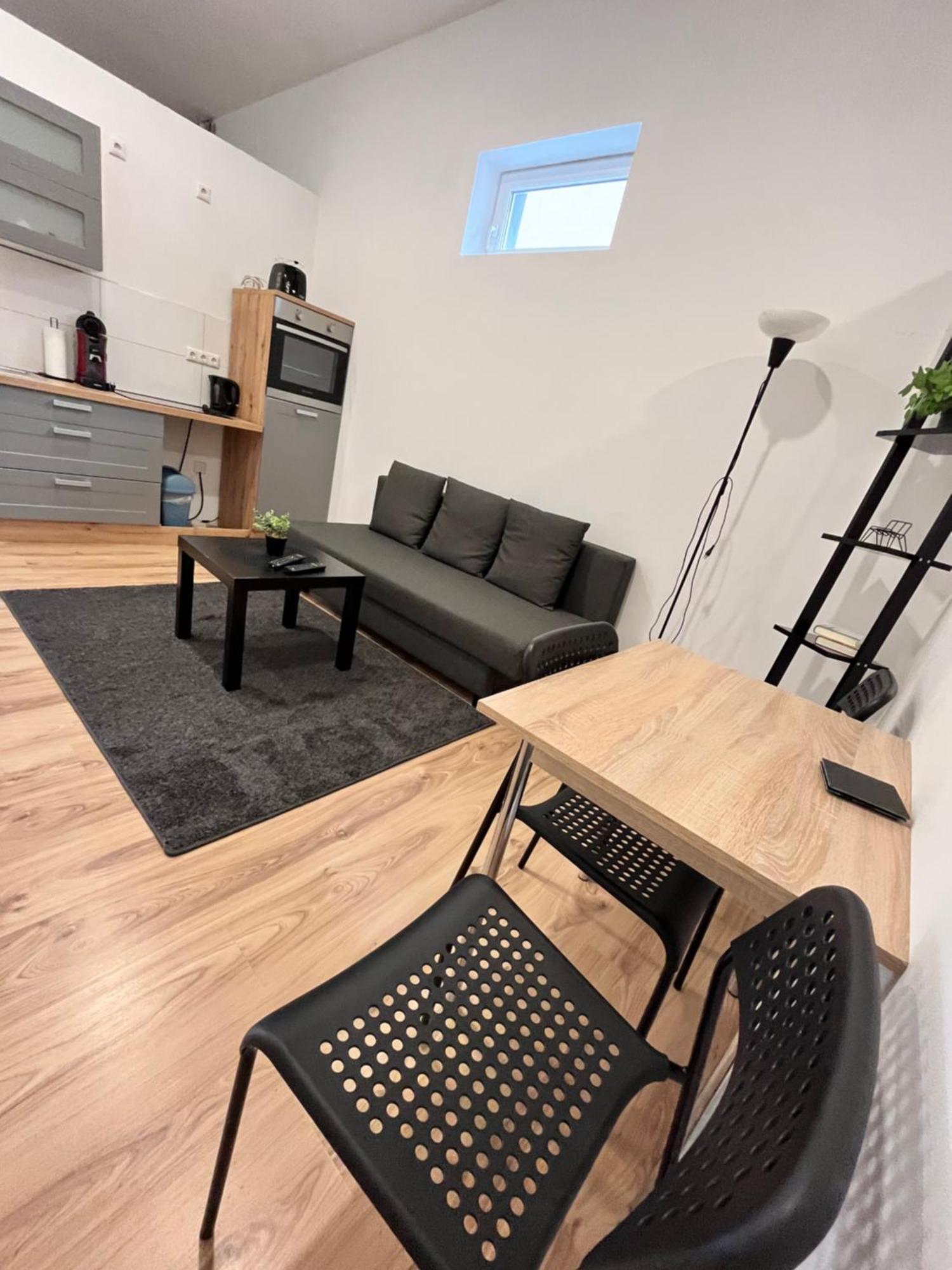 Apartment Central 10A 40Qm Wi-Fi Free Parking Calm Back House Dortmund Buitenkant foto